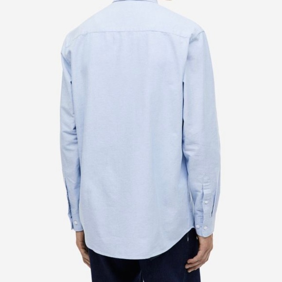 H & M Regular Fit Oxford Light Blue Shirt Size Medium - Picture 2 of 6